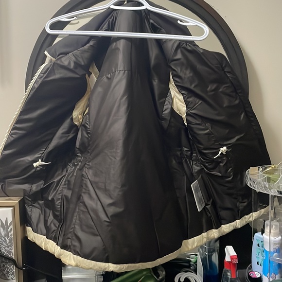 LULULEMON CREAM/BROWN VEST - Picture 2 of 5